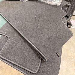 Factory floor mats 2014 Honda Accord & 2024 CRV mostly new