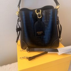 Tote 👜 medium 🌺❤️1.1