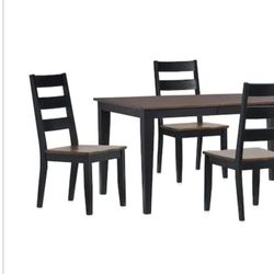 Adjustable From 4 Person To 6 Person Dinning Table With 4 Chairs!!