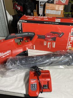 Milwaukee M18 Blower