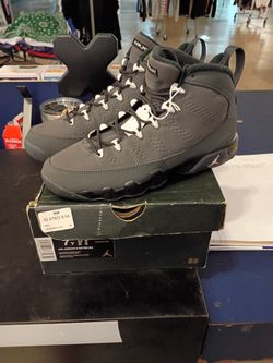 Jordans (Lightly Worn)