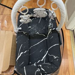 DockATot Deluxe+ With Baby Mobil
