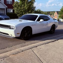 2014 Dodge Challenger Sxt