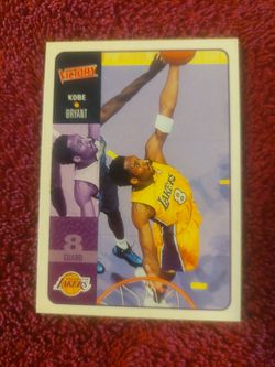KOBE BRYANT 2001 CARD