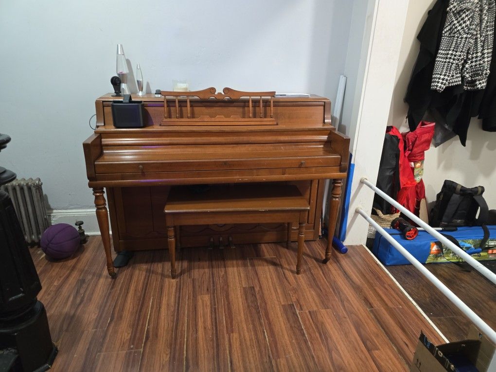 Free Piano