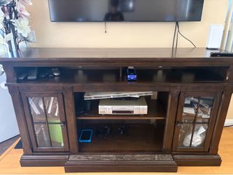 Tv stand