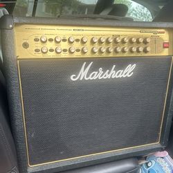 Marshall valvestate 2000 amp