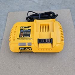 Dewalt 20v Fast Charger Brand New 