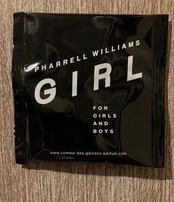 Perfume bundle(Both items are new)