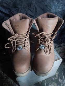 Woman's Steel Toe Lugz