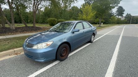 03 Toyota Camry LE