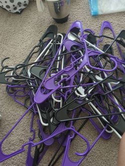 Cloth hangers 30 nos