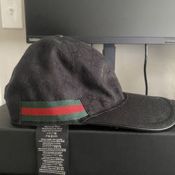 Gucci hat size extra small