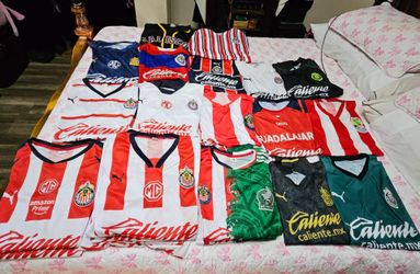 Chivas de Guadalajara Soccer Jersey Collection
Colección de playeras de Chivas del Guadalajara