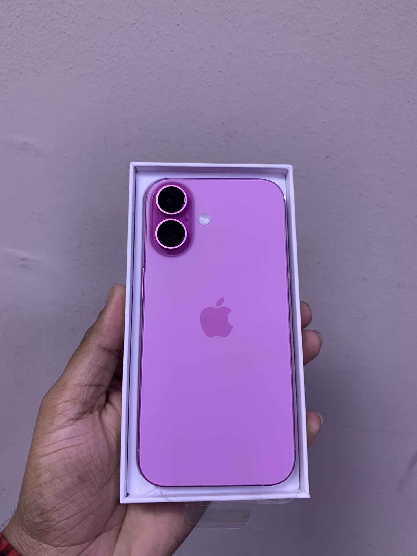 iPhone 16 128GB Unlocked On Special Cash Deal