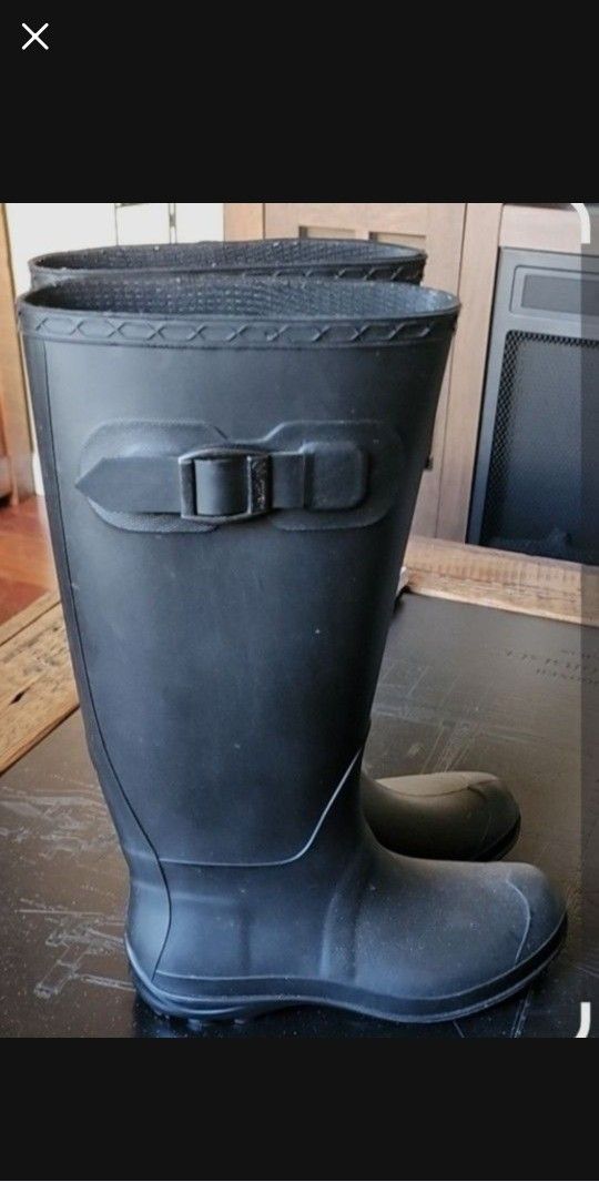 KAMIK Brand New Rain Boots Size 6 $40