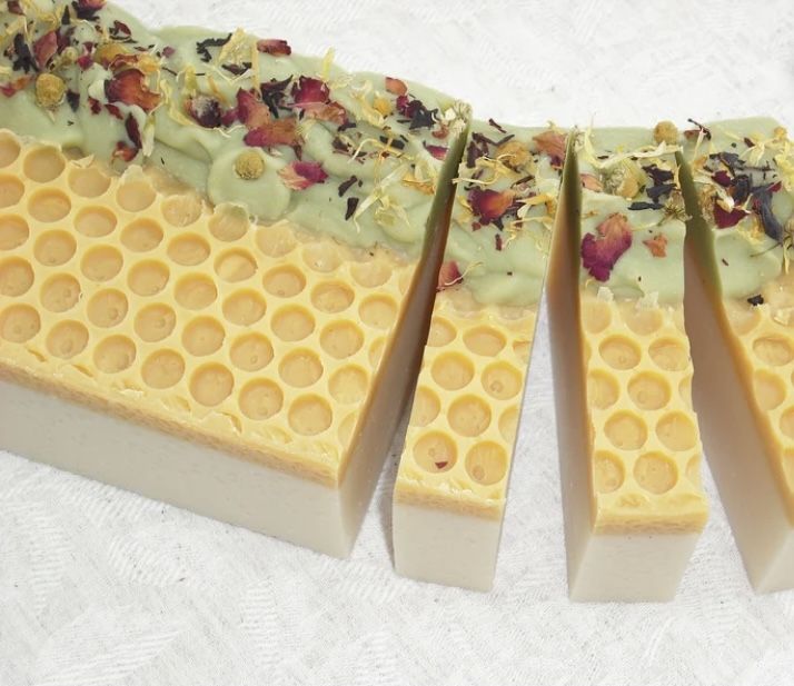 Wildflower Honey Soap / Honey Soap / Honey comb Soap / Floral Soap / Artisan Soap / Handmade Cold Process Soap