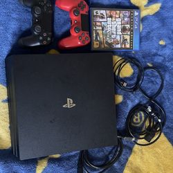 ps4 pro 1 tb with 2 controllers and gta5 premium edition 
