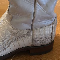 Justin’s Caiman boots size 9 1/2 D