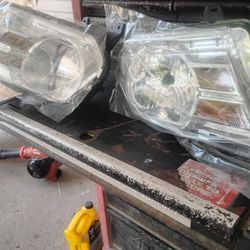 10-al 14 Ford Mustang Headlights 