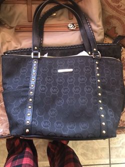 Michael kors tote like new