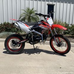 125cc Dirt Bike Big Wheel 