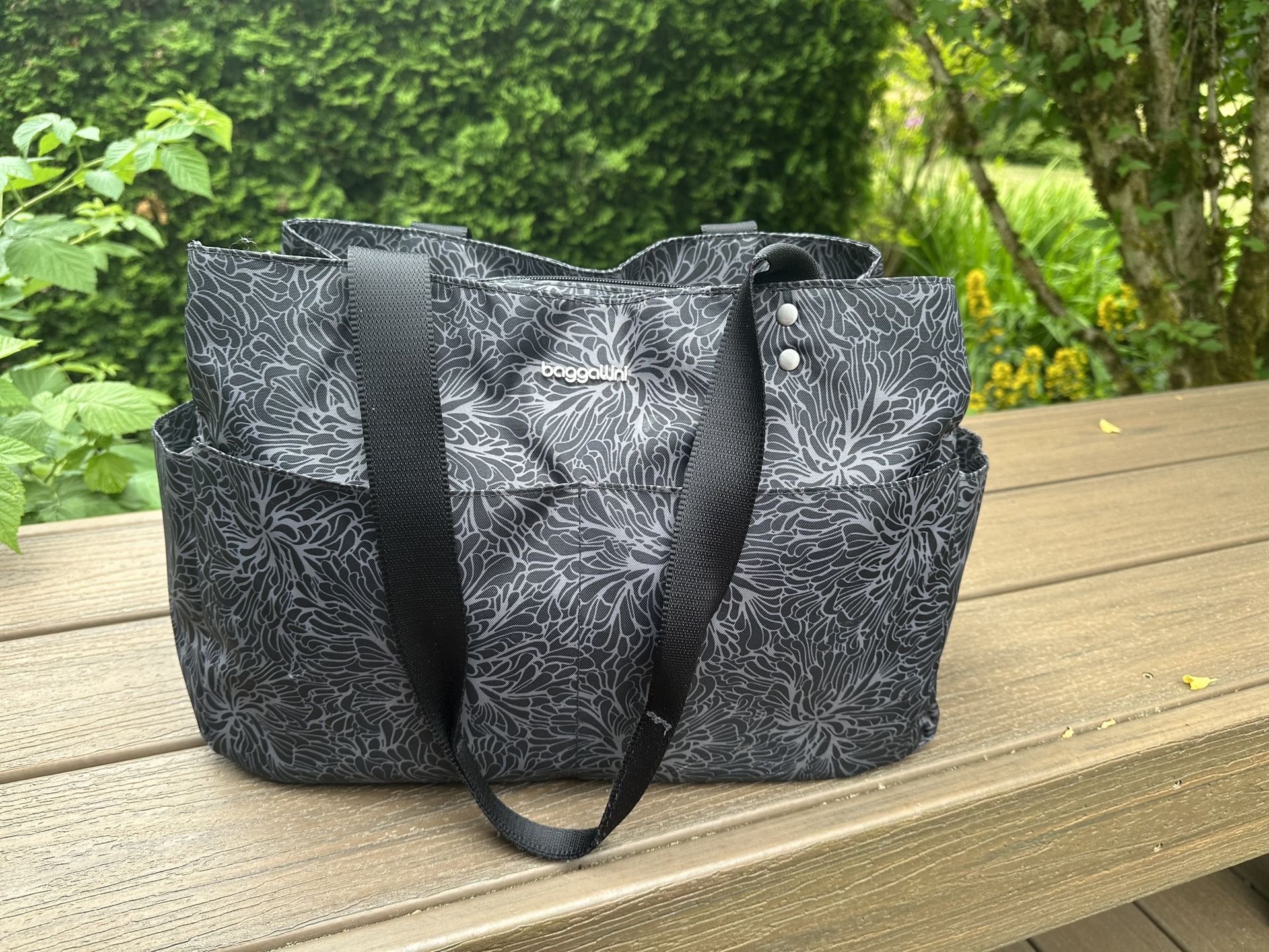 Baggalinni Travel Bag