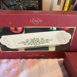LENOX HOLIDAY CHINA
