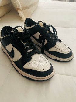 Black Dunks
