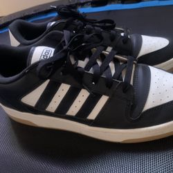 Adidas Size 10 Very Nice