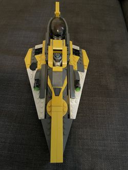 LEGOS: Anikin’s Jedi Star fighter 