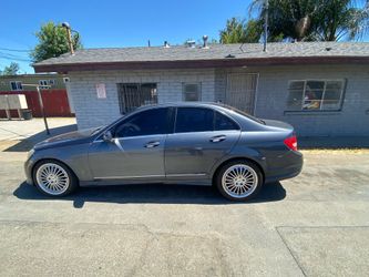 Mercedes Benz C300