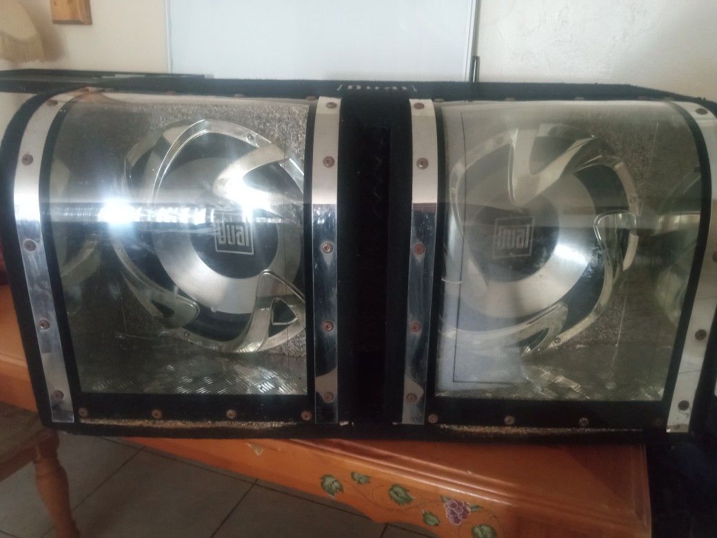 Dual 12" Subwoofers, Box, 580 Watt Dual Amp