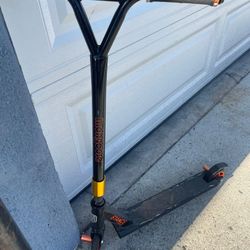 Mongoose Scooter