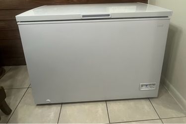 White Chest Freezer