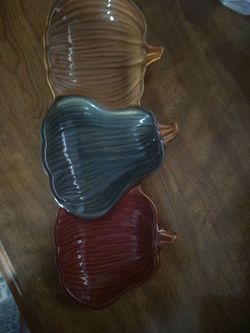 Set of 3 Ceramic Pumpkin Shaped Plates