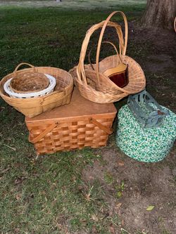 9 vintage baskets
