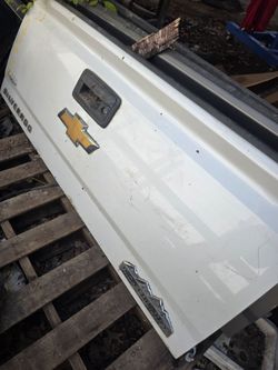 2014-2018 Chevy Silverado Tailgate