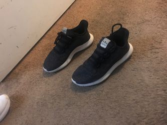 Adidas tubular size 8 in women