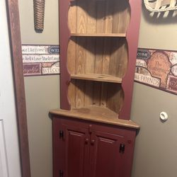 Country corner Cabinet