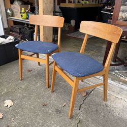 Pear, vintage danish, mid-century, modern dining chairs for restoratio