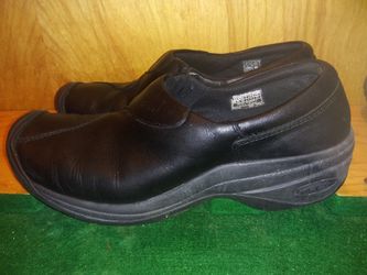 Keen Black Leather Size 10 Women's