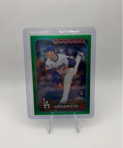 2024 Topps Chrome - Yoshinobu Yamamoto #18 Green Refractor /99