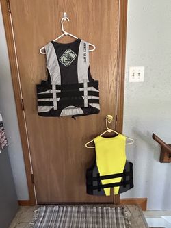 2 life vests