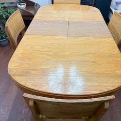 Dining Room Table, Chairs & Buffet (Oak ? )