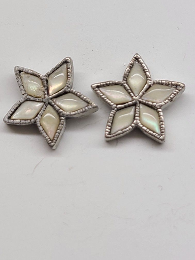 NAUTILUS SHELL FLORAL