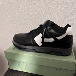 Black & White Offwhites Out of Office Sneaker
