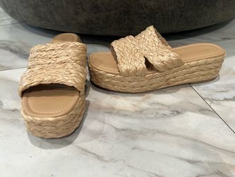 Women sandals