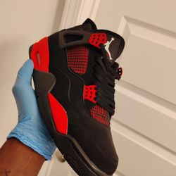 Jordan 4 Retro Red Thunder Size 10 