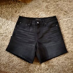 *NWOT* Rachel Roy Black Denim Shorts (Size 4)